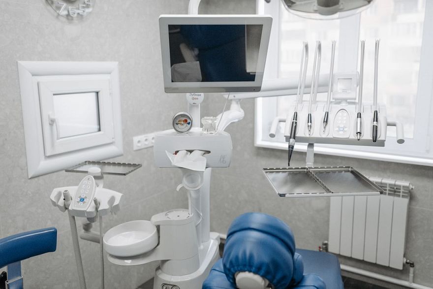 Advanced Oral Surgery & Implantology